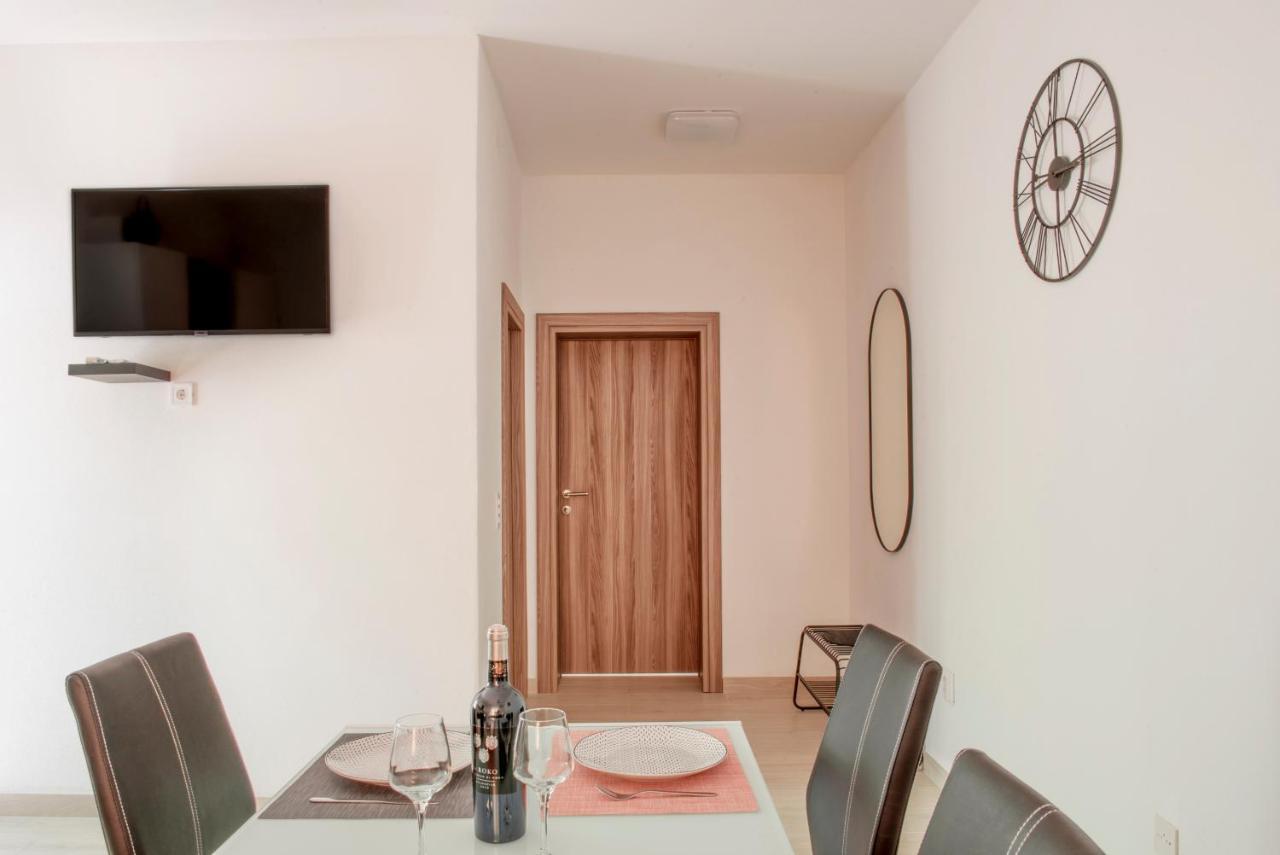 Apartmani Vudrag トロギール エクステリア 写真