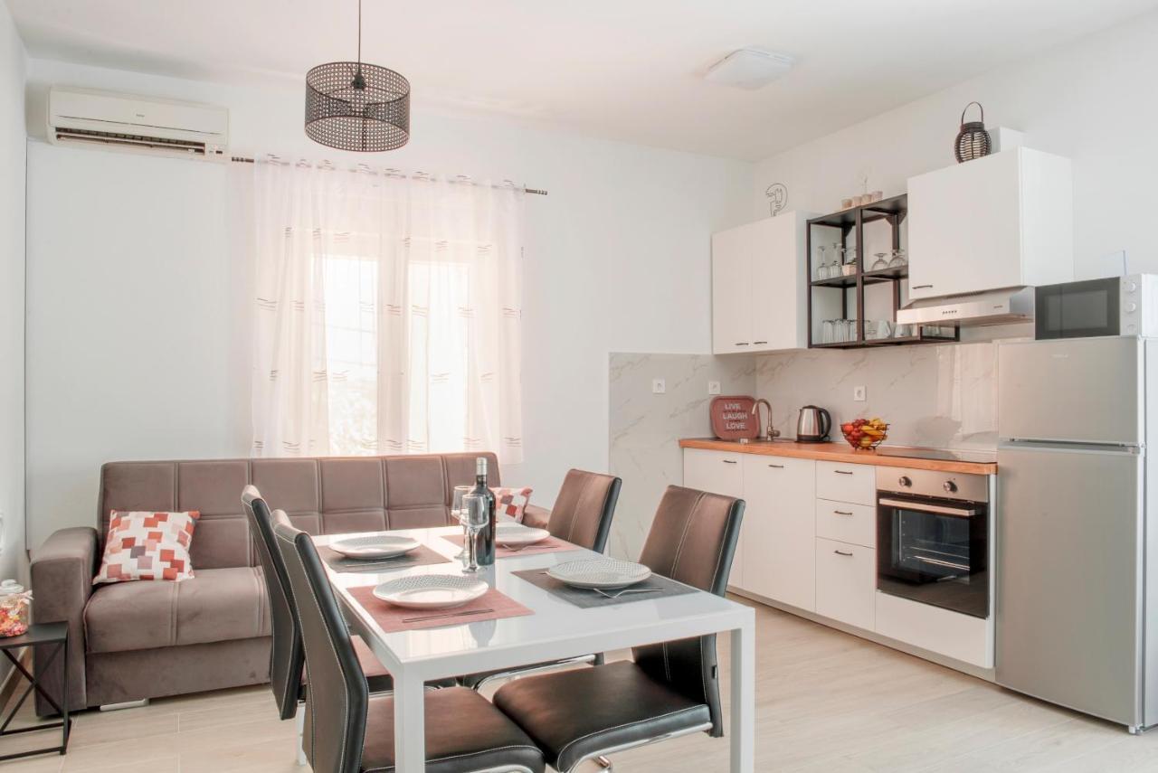 Apartmani Vudrag トロギール エクステリア 写真