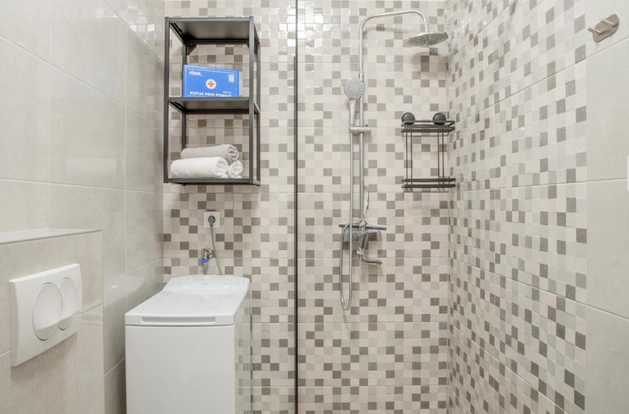 Apartmani Vudrag トロギール エクステリア 写真